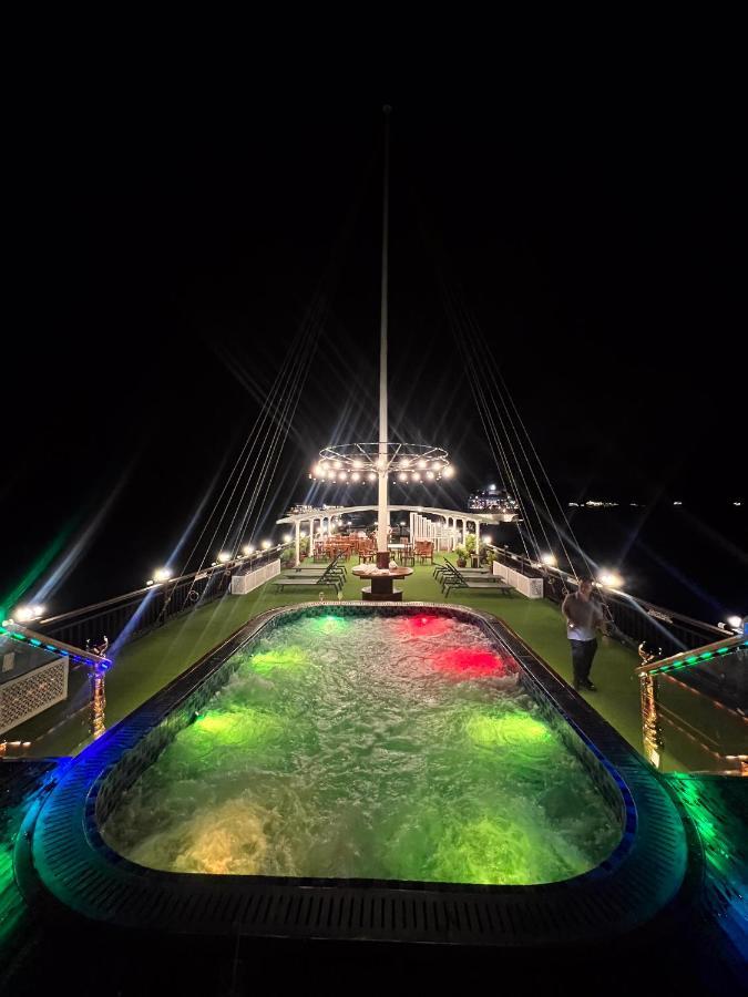 Hotel Calypso Cruises Cat Hai Exteriér fotografie